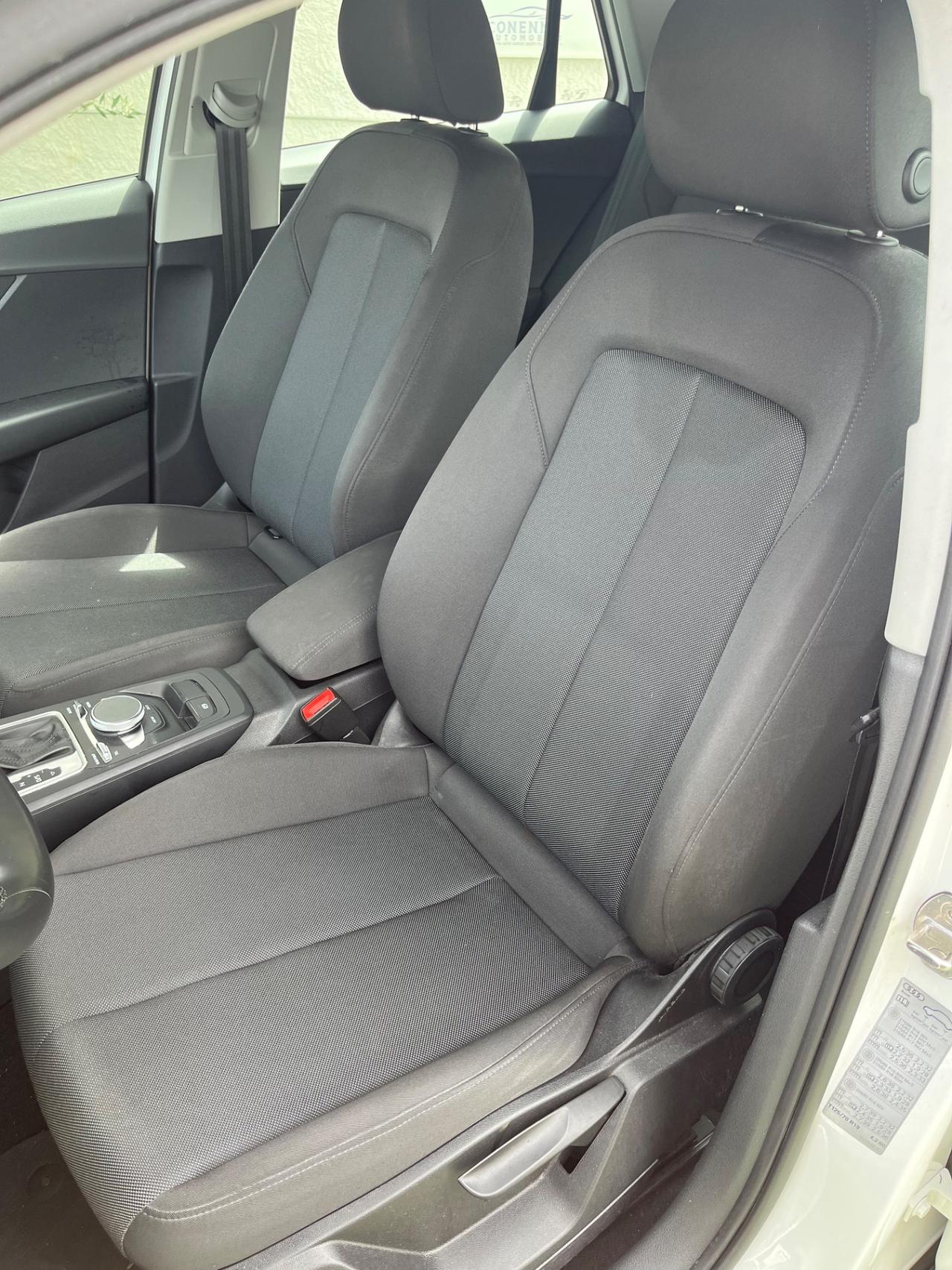 Audi Q2 35 TDI quattro S tronic Identity Black