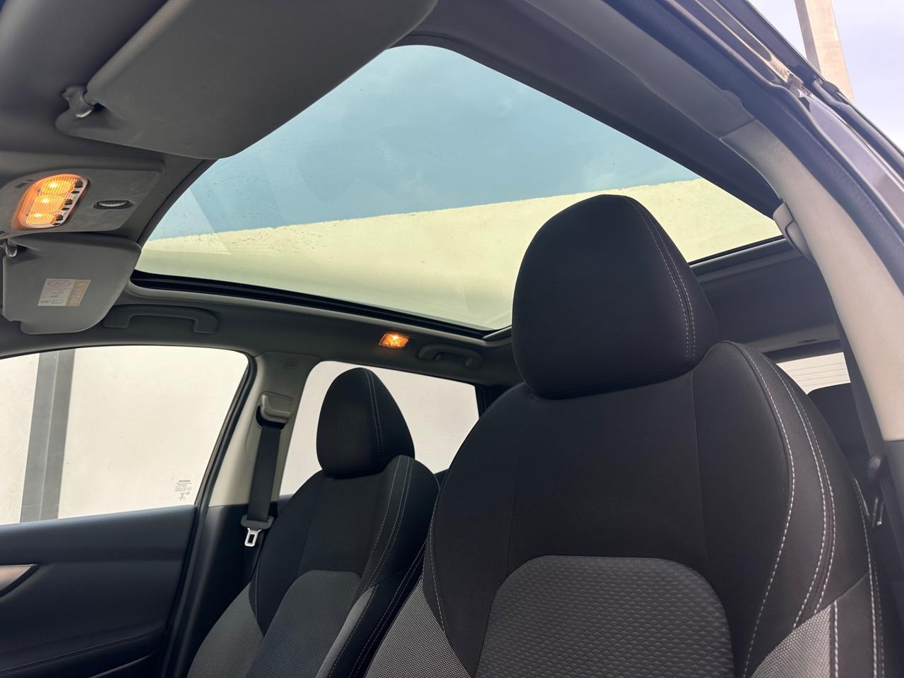 Nissan Qashqai 1.5 dCi n-connecta