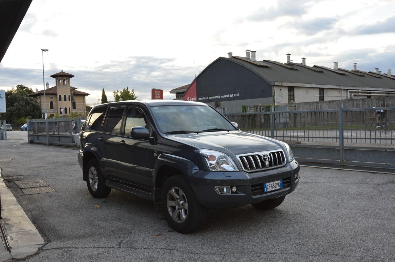 Toyota Land Cruiser 3.0 D-4D 16V cat 5 porte aut. Wagon