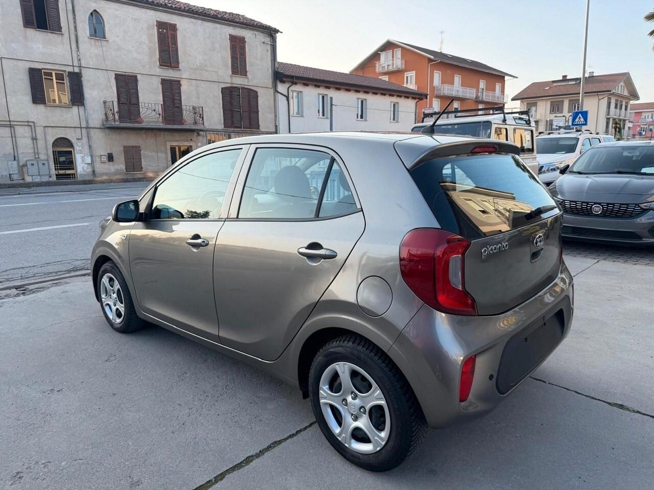 Kia Picanto 1.0 12V 5 porte Active