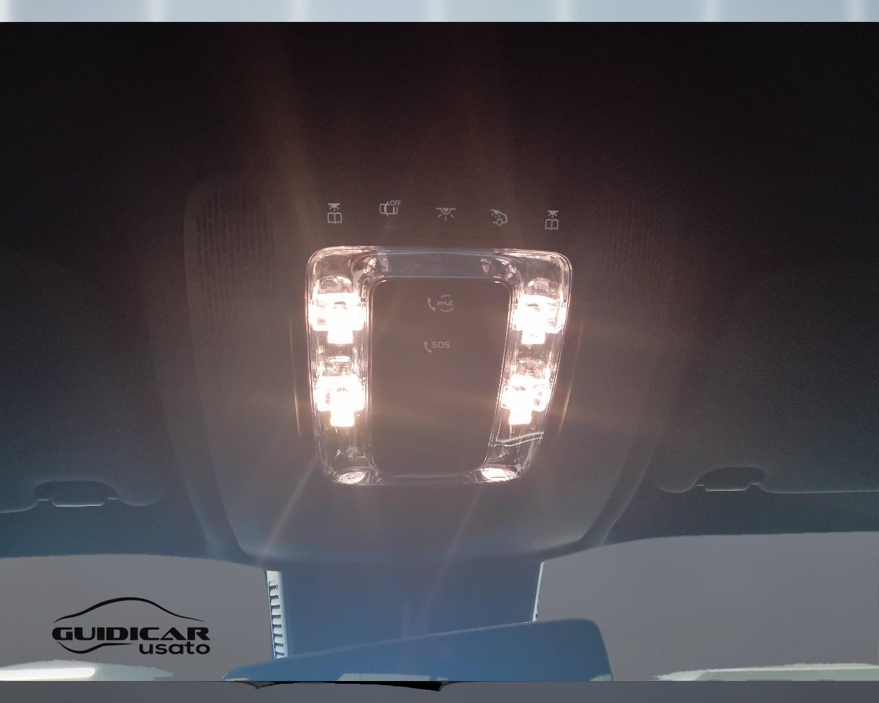 Mercedes-Benz GLB - X247 2019 - GLB 180 d Premium auto