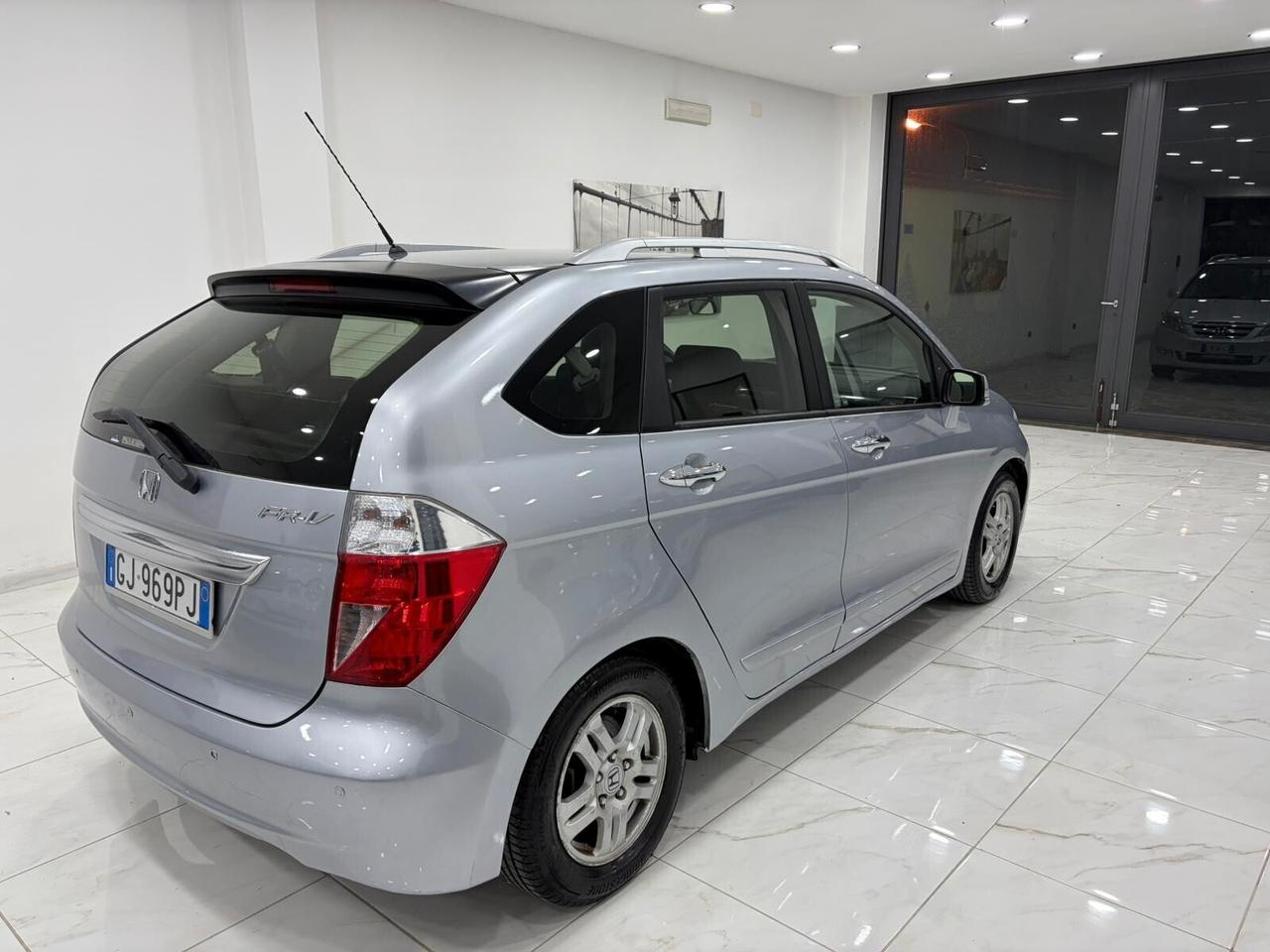 Honda FR-V 1.7 16 V VTEC GPL 6 POSTI