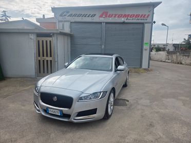 Jaguar XF 2.0 D 180 CV aut. Portfolio