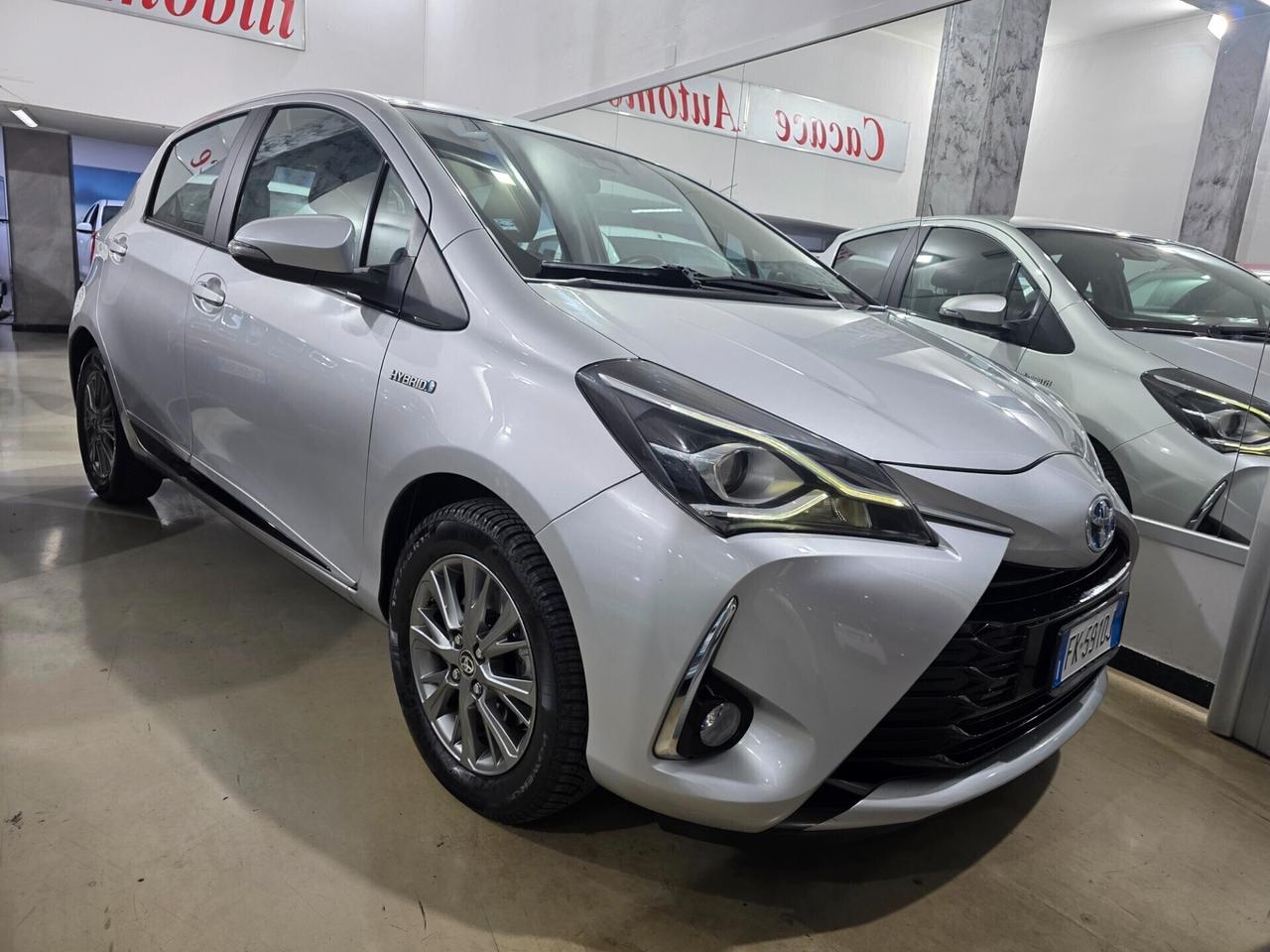 Toyota Yaris 1.5 Hybrid 73cv 1 PROPRIETARIO 2017