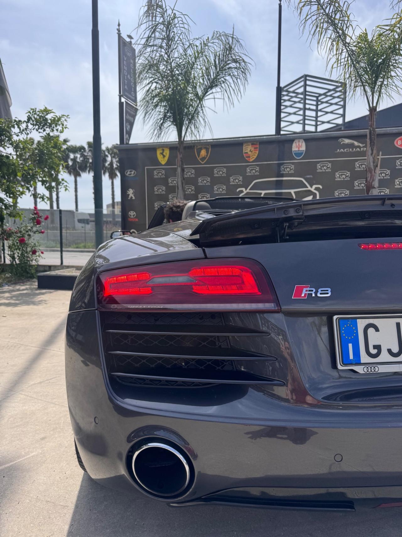 Audi R8 Spyder 4.2 V8 FSI quattro S tronic