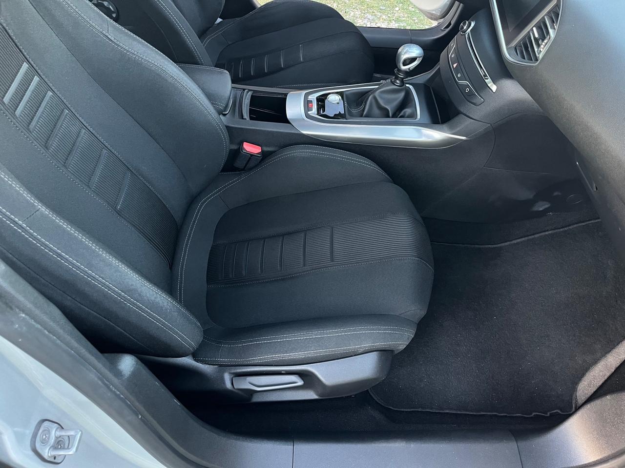 Peugeot 308 1.6 e-HDi 115 CV Stop&Start Allure