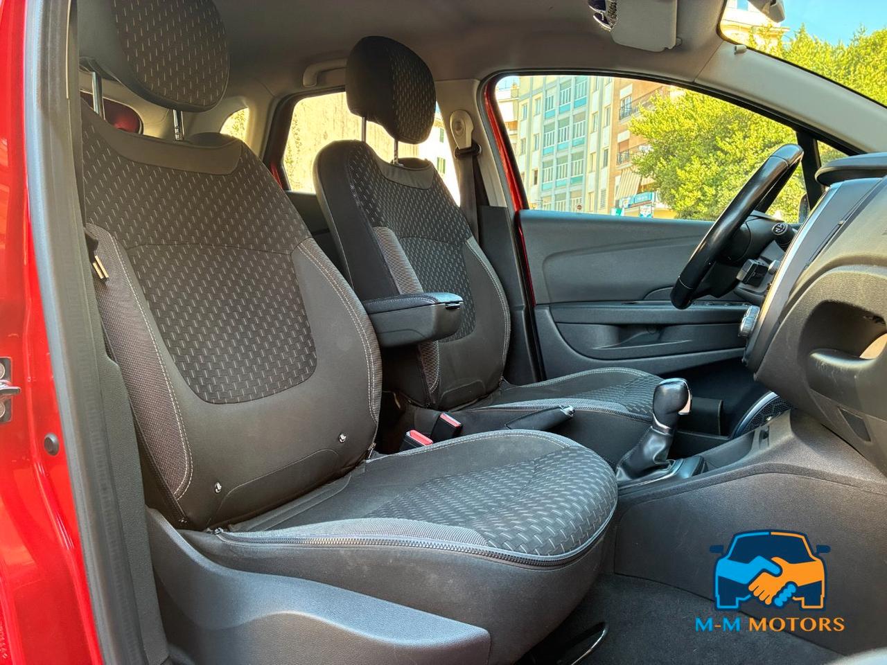 Renault Captur 1.5 dci Intens 90 cv edc
