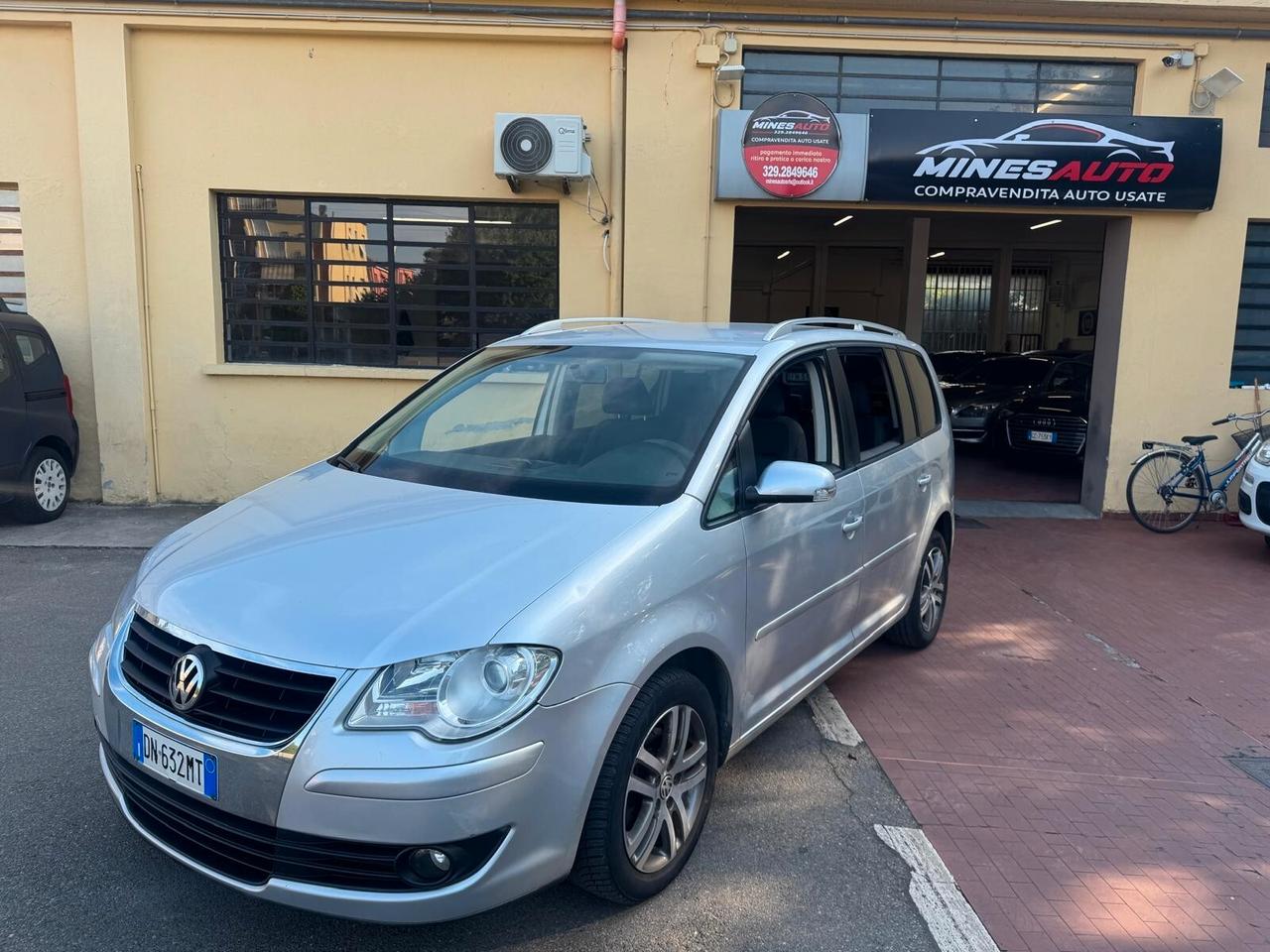 Volkswagen Touran Anno 2008 2.0 Benz/METANO C.D.F.