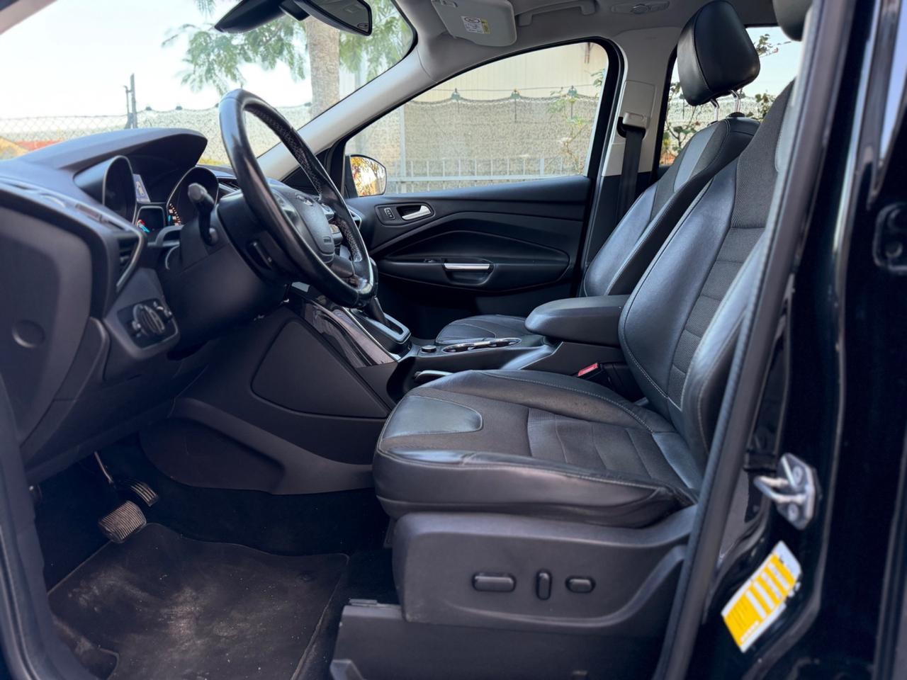Ford Kuga 2.0 TDCI 180 CV S&S 4WD Powershift Titanium X