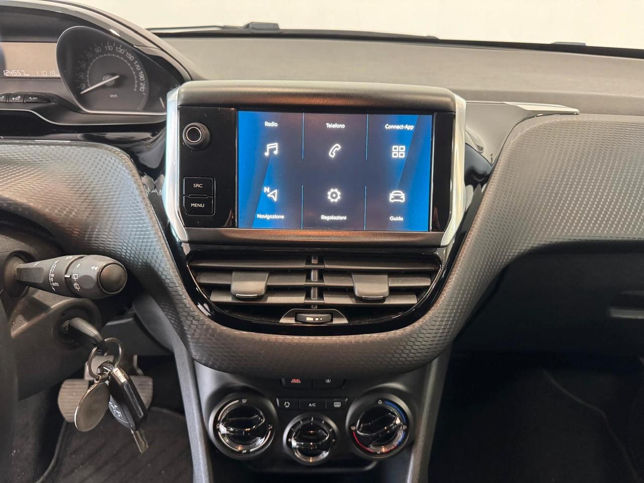 Peugeot 208 PureTech 82 Stop&Start 5 porte Signature