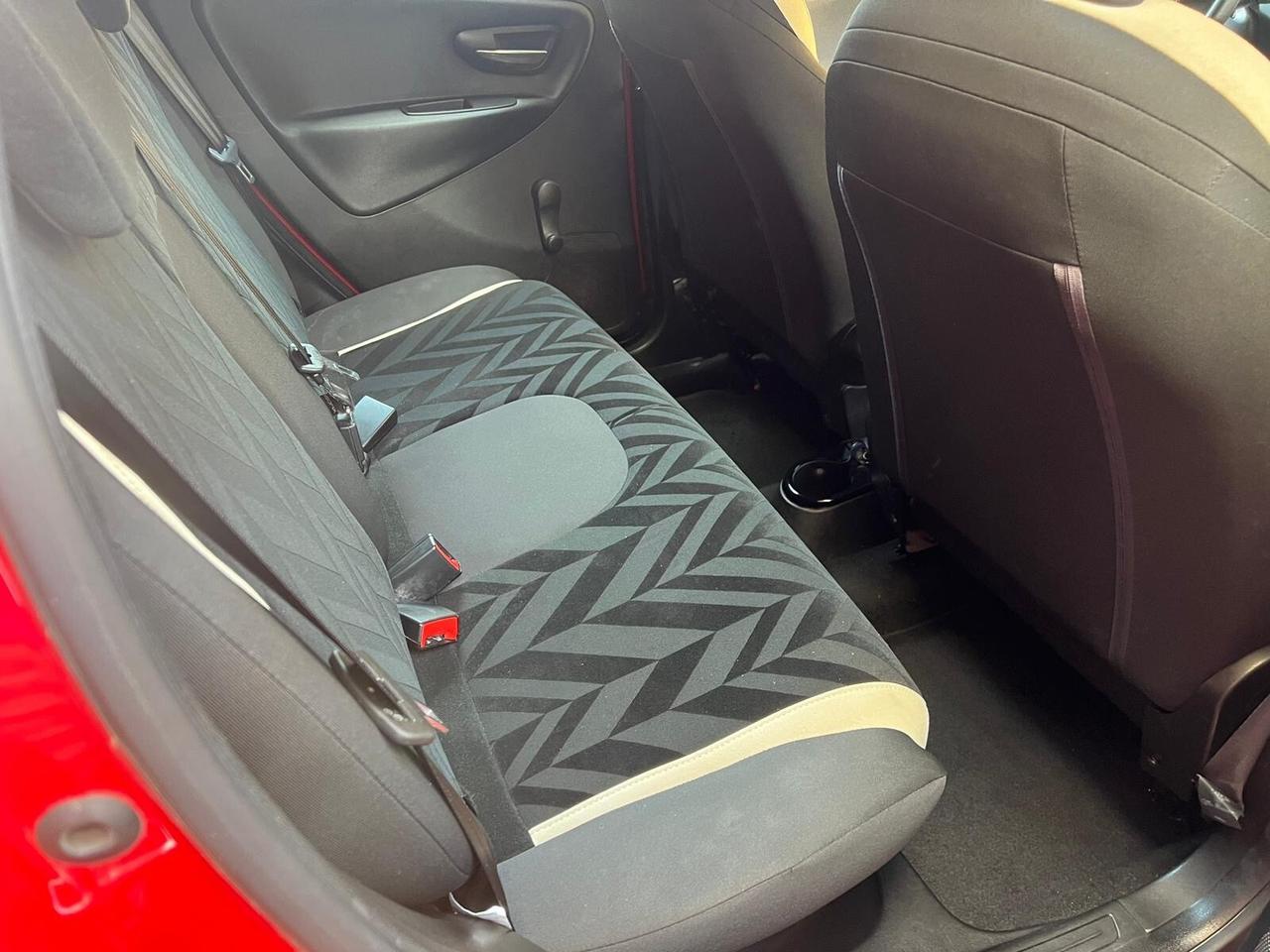 Lancia Ypsilon 1.2 GPL Ecochic Gold Casa madre