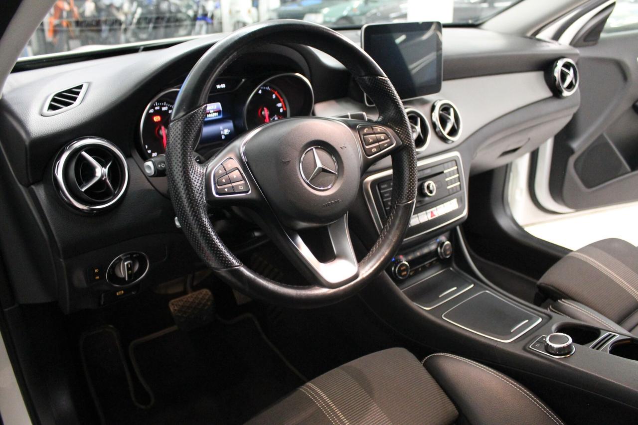 Mercedes-benz GLA 200 d Automatic Premium
