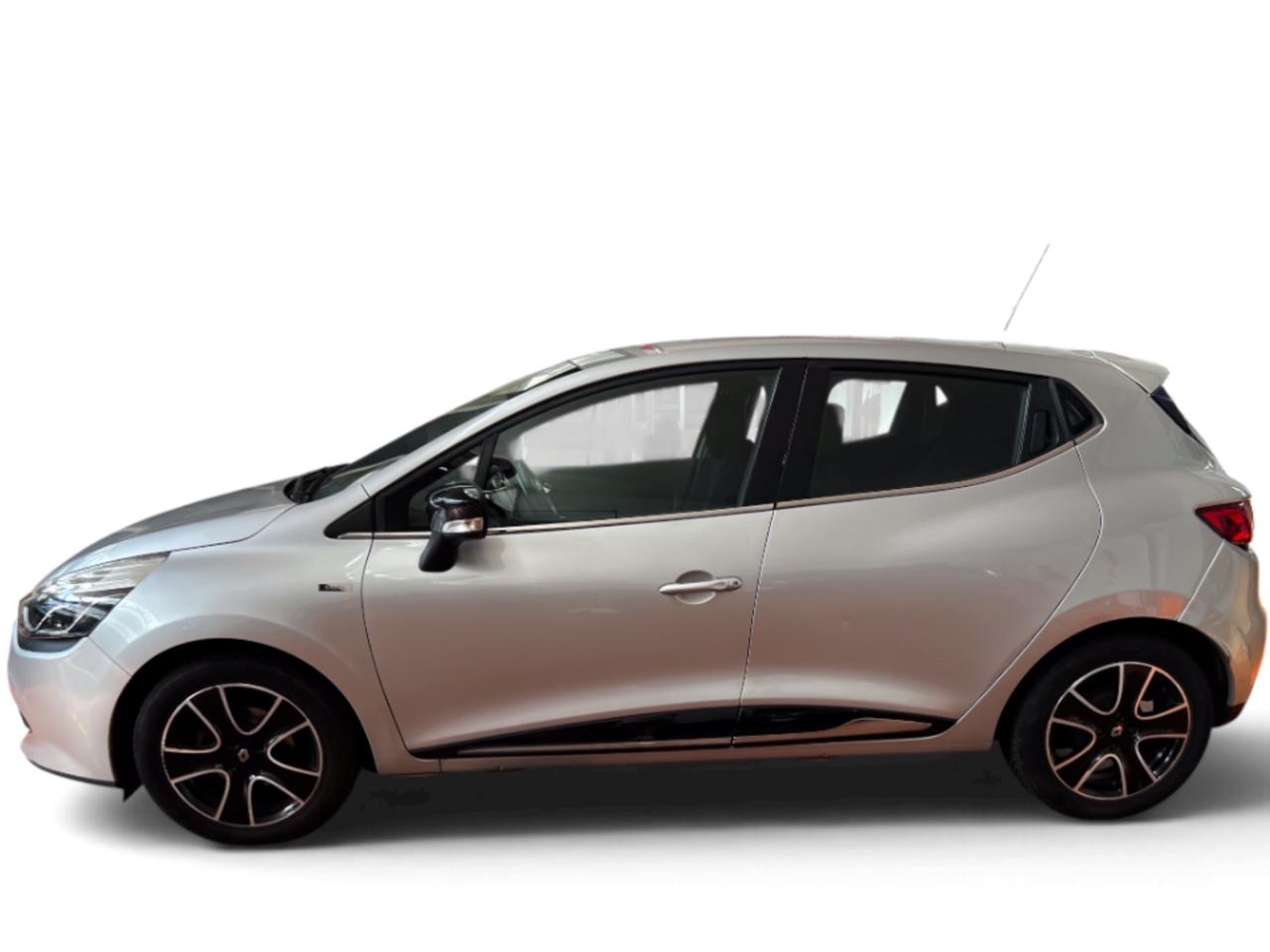 Renault Clio 1.2 75CV 5 porte Zen Si Neopatentati