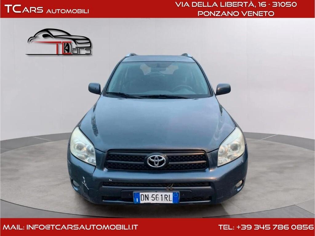 TOYOTA RAV4 2.2 DIESEL - GARANZIA TCARS - NEOPAT.