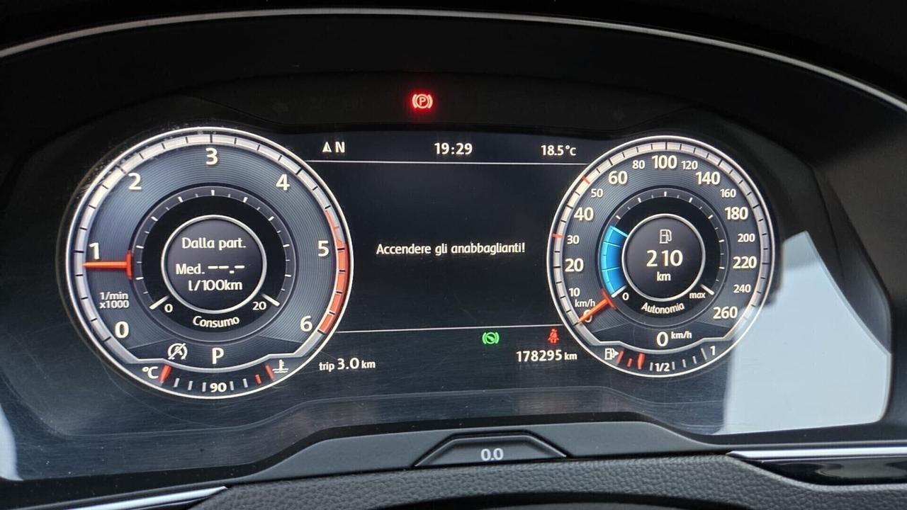 Volkswagen Passat Business 2.0 TDI 4MOTION BlueMotion Technology