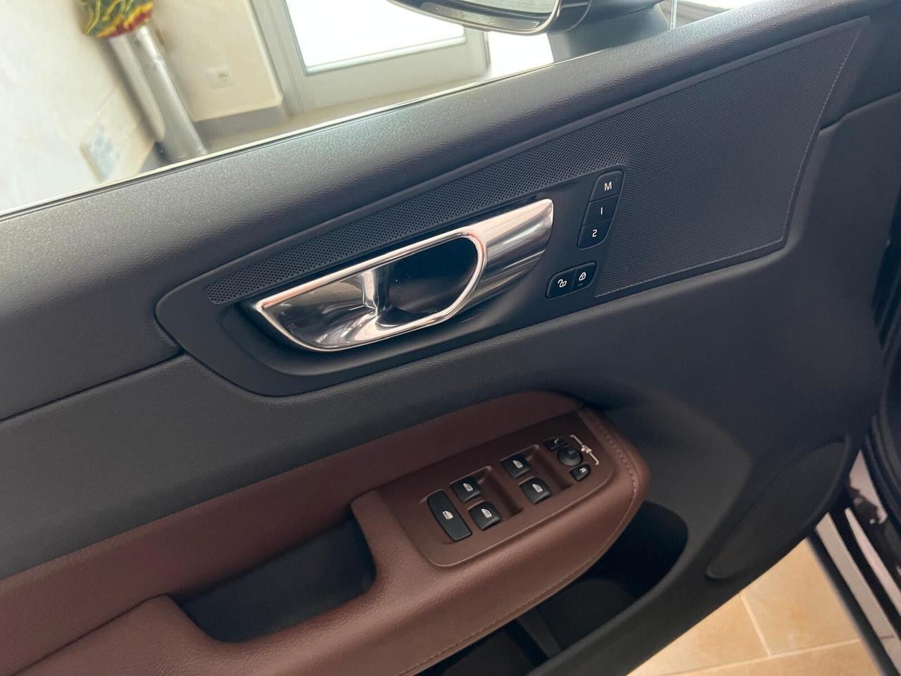 Volvo XC 60 XC60 B4 (d) AWD Geartronic Inscription 2020