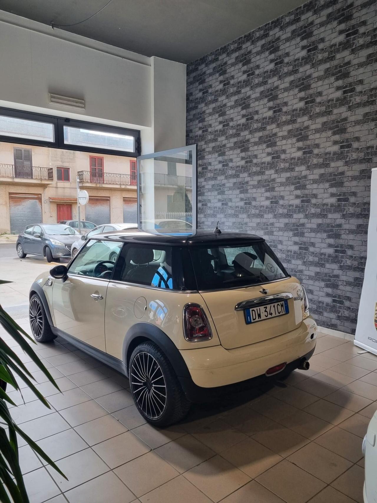 Mini 1.6 16V Cooper D