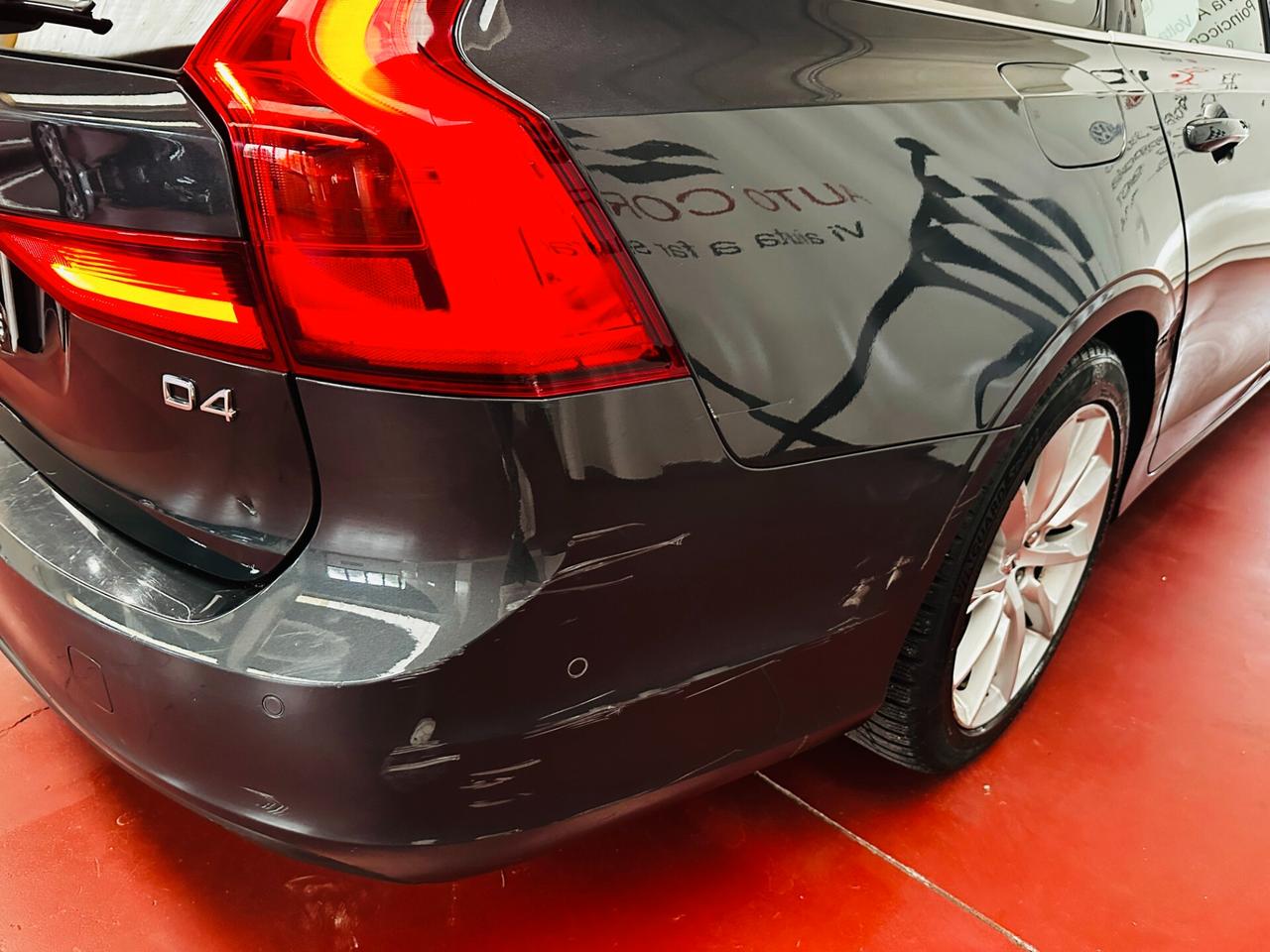Volvo V90 D4 Geartronic Momentum 17