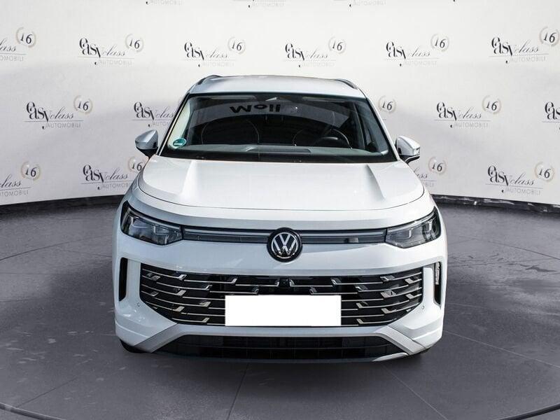 Volkswagen Tayron 1.5 eTSI ACT DSG Elegance 7 posti Led Plus Gancio 19" Camera 360°