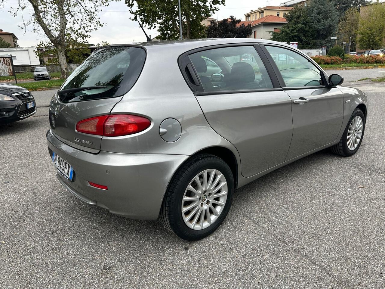 Alfa Romeo 147 1.6 16V TS (105) 5 porte Black Line