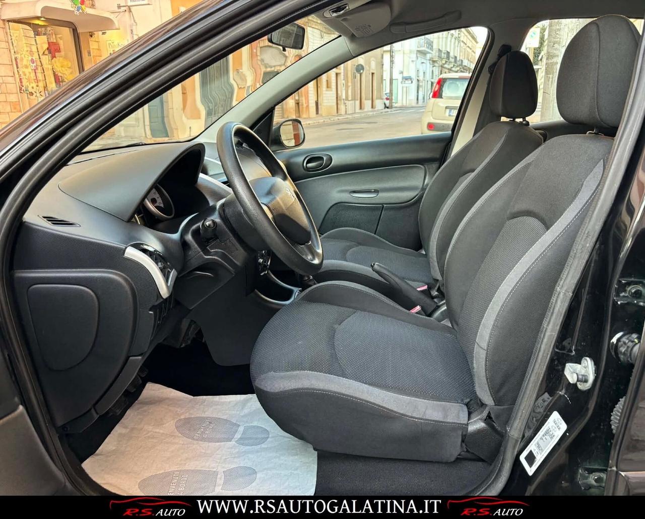 Peugeot 206 Plus 1.1 5p. GPL