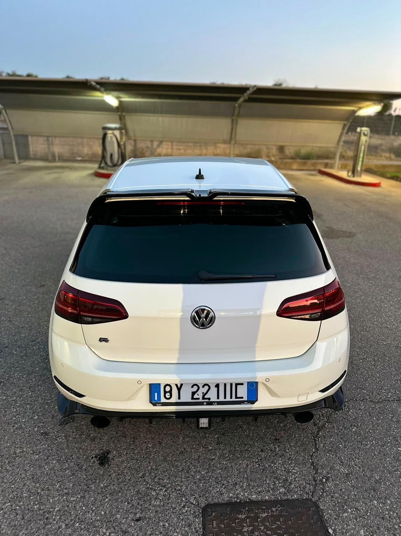 VOLKSWAGEN GOLF 7.5 R-LINE PERFORMANCE DSG – FULL OPTIONAL