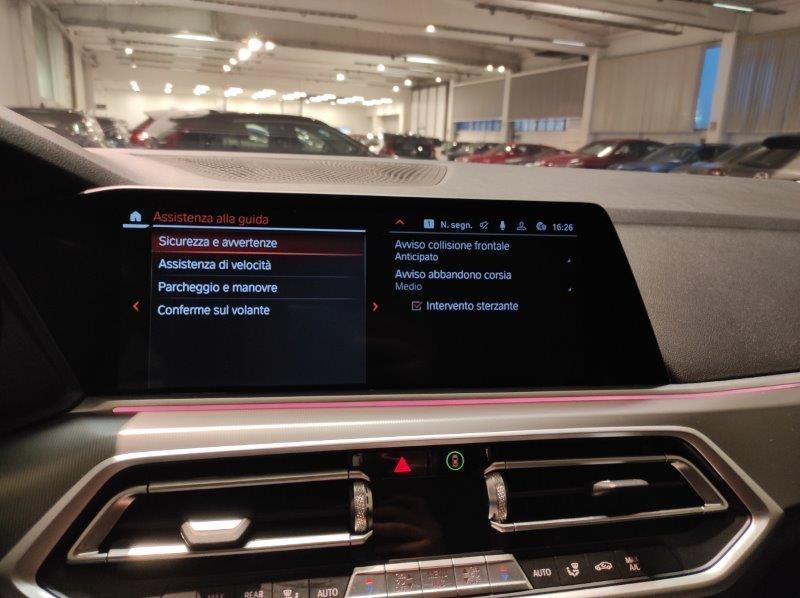 BMW X5 (G05/F95) - X5 xDrive30d 48V Business