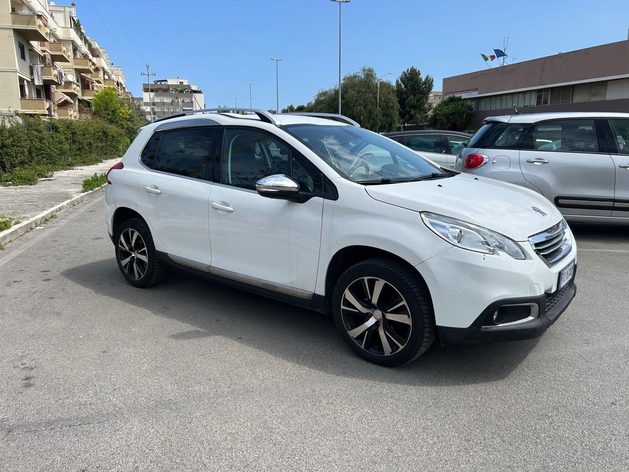 Peugeot 2008 BlueHDi 100 Allure