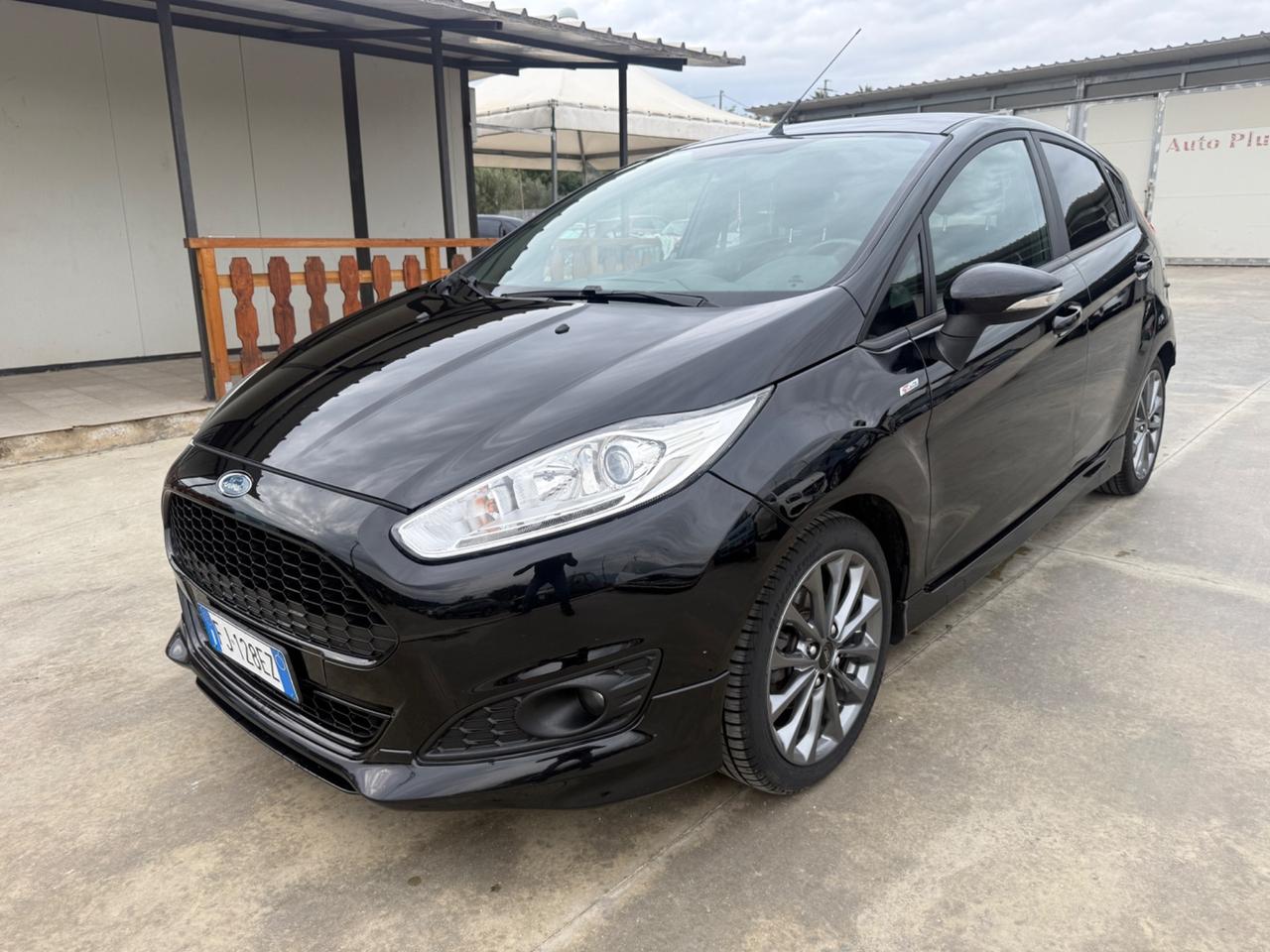 Ford Fiesta 1.5 TDCi 75CV 5 porte ST-Line