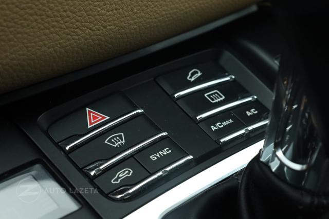 PORSCHE Macan 2.0 Sedili Riscaldabili Volante Elettrico 4x4