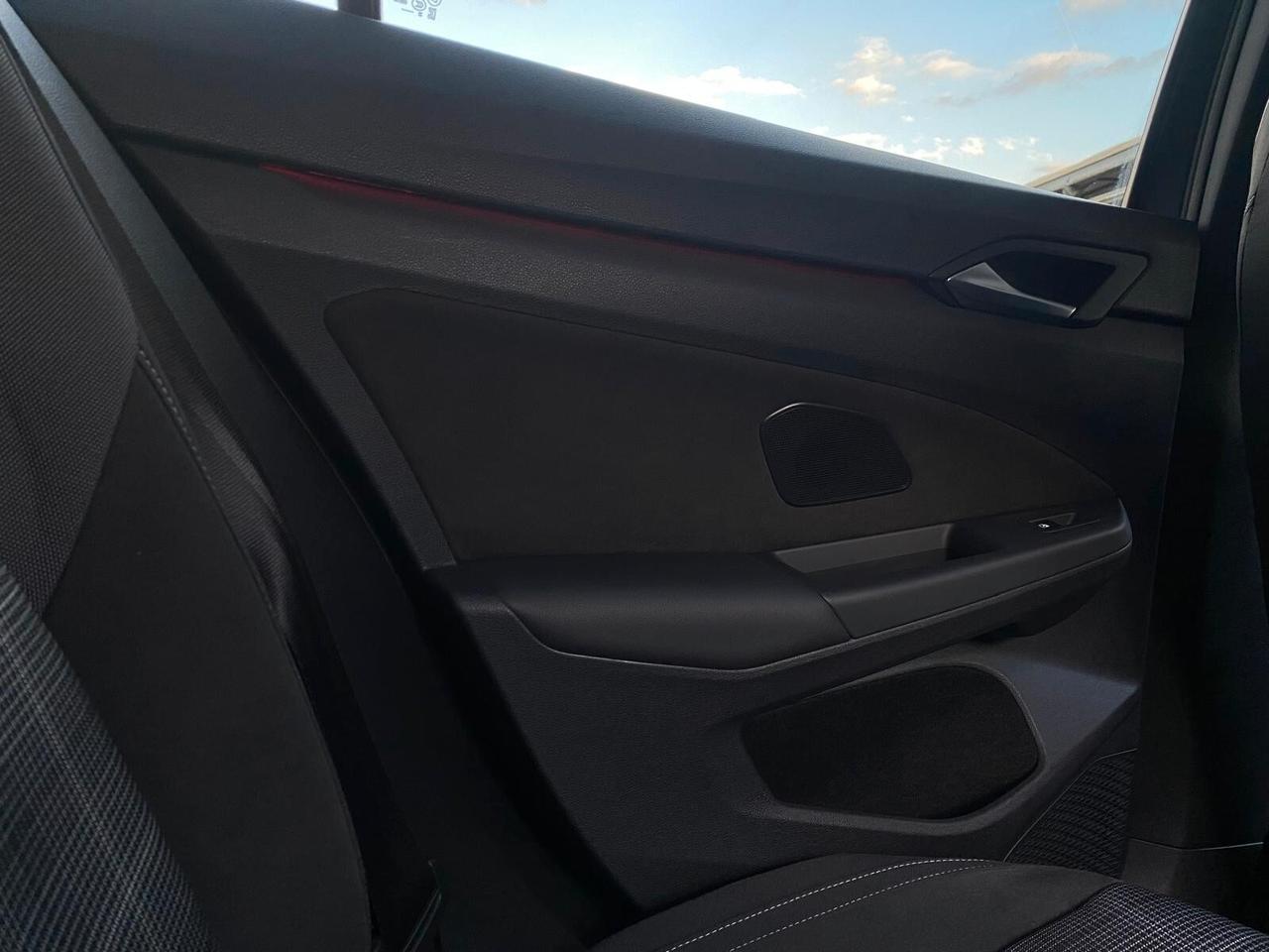 Volkswagen Golf 2.0 VIII TDI DSG GTD