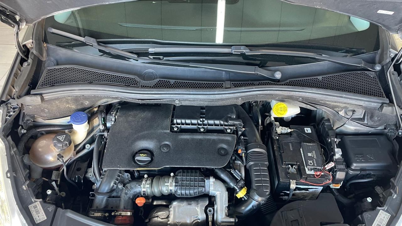 Peugeot 208 BlueHDi 75 5 porte Allure