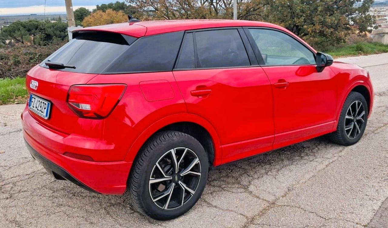 Audi Q2 35 TDI quattro S tronic Admired (Iva esposta)