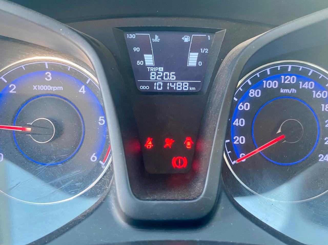 Hyundai iX20 1.4 CRDI 90 CV APP MODE