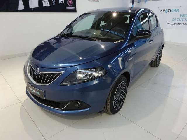 Lancia Ypsilon 1.0 FireFly 5 porte S&amp;S Hybryd Gold