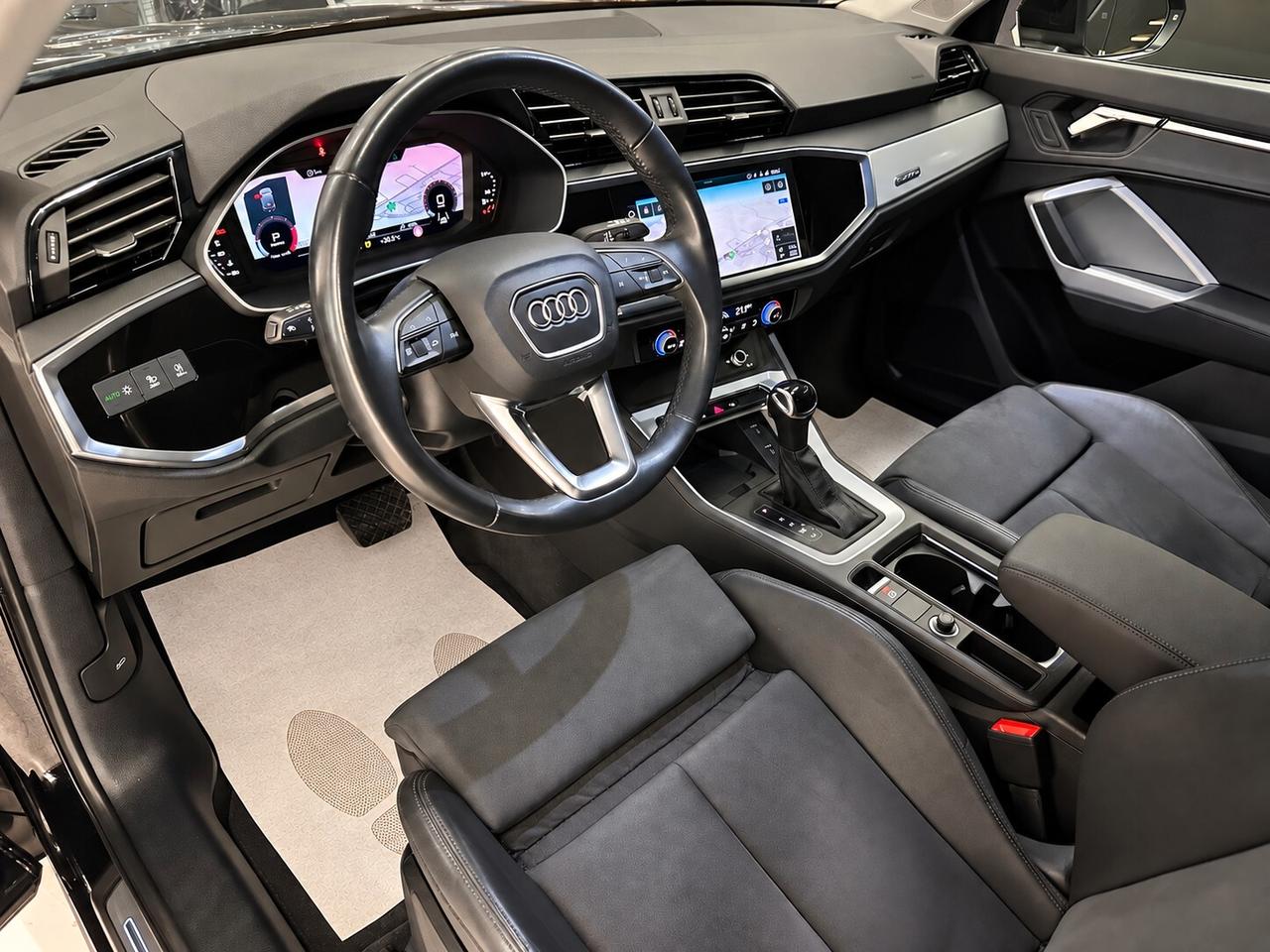 Audi Q3 2.0 150 CV quattro S tronic S Line 2023