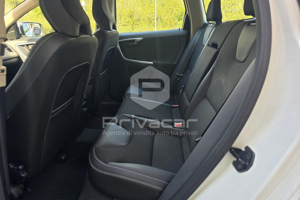VOLVO XC60 D4 AWD Geartronic Momentum