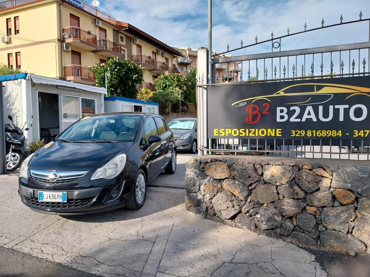 OPEL CORSA 1.2 BENZINA 2012 SOLO 100.000 KM