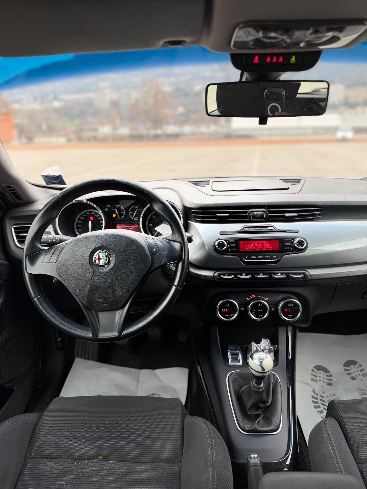 Alfa Romeo Giulietta 1.6 JTD 105cv ok neopatentati