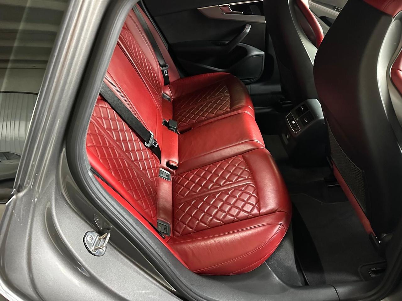 Audi A4 Avant 45 TDI quattro tiptronic S line edition