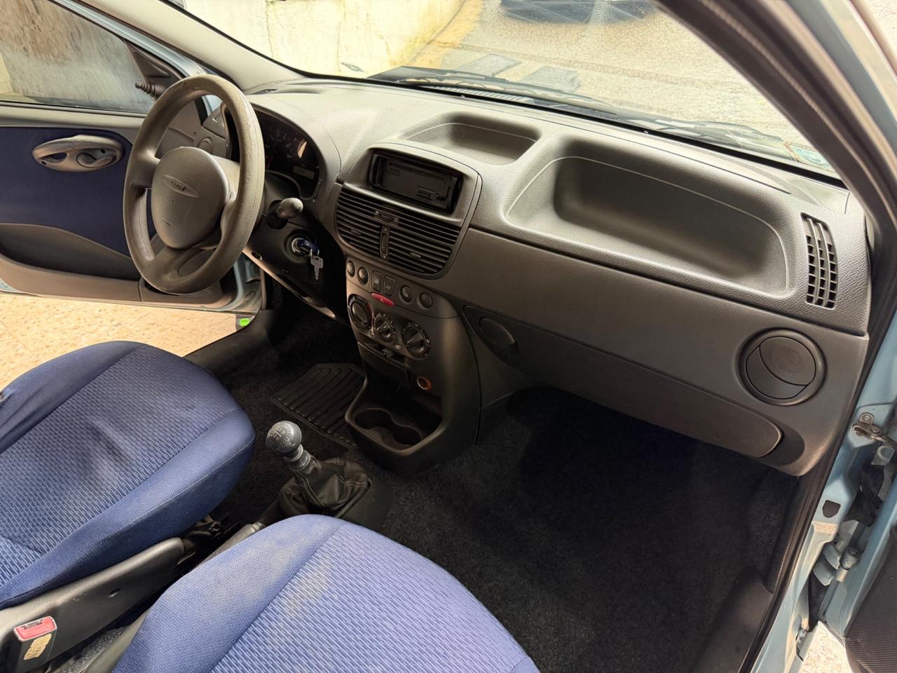 Fiat Punto 1.2i cat 5 porte