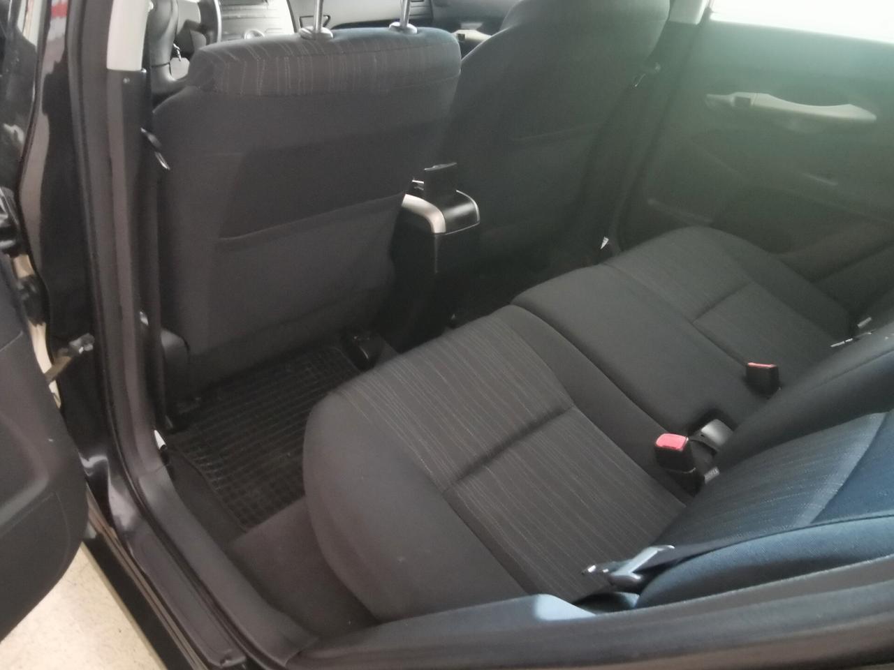Toyota Auris 1.4 D-4D 5 porte Sol