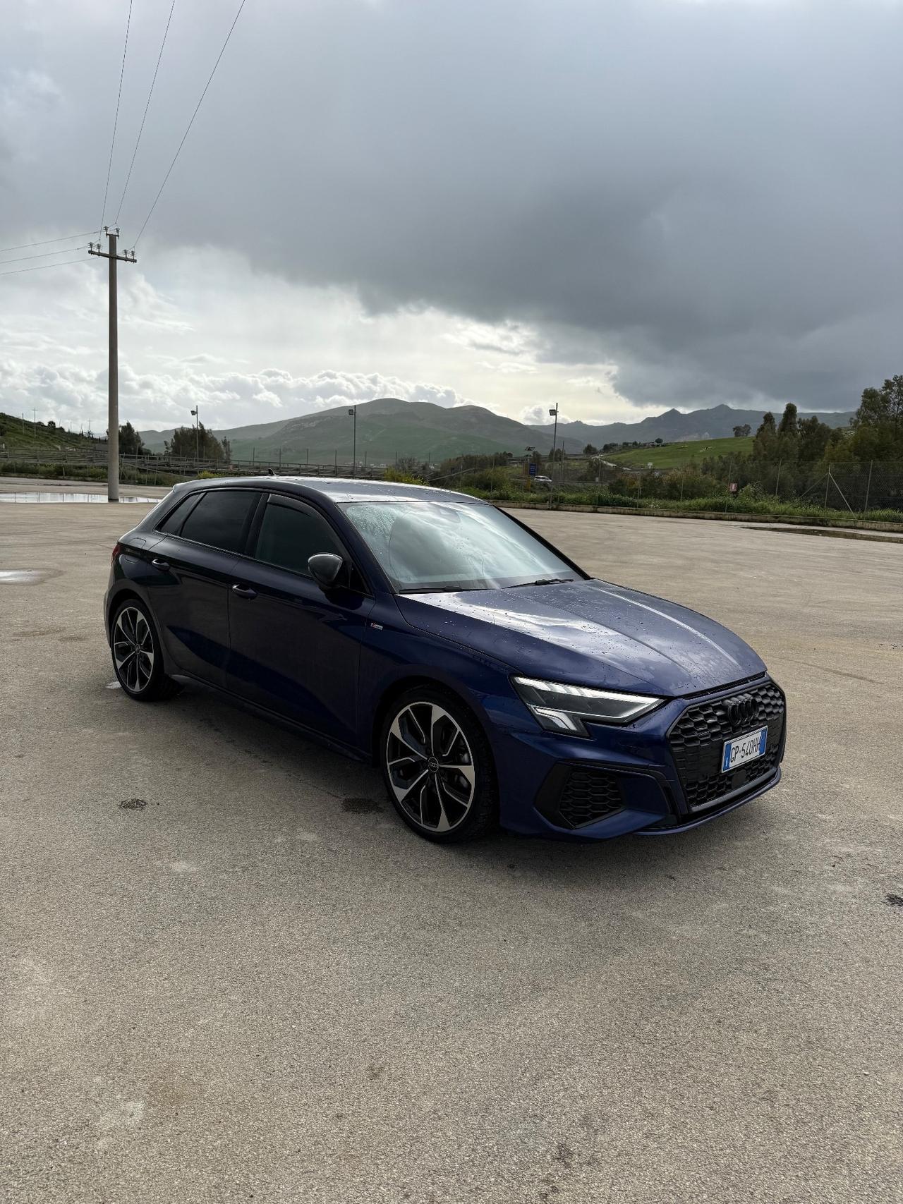 Audi A3 SPB 40 TDI quattro S tronic line edition