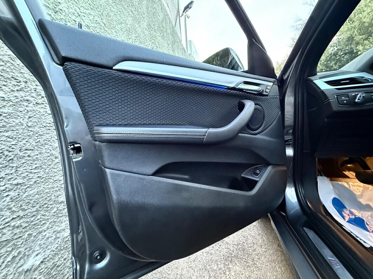 Bmw X2 xDrive20d Msport,LED multicolore,alcantara con cuc.gialle,cerchi neri,FULL OPTIONAL