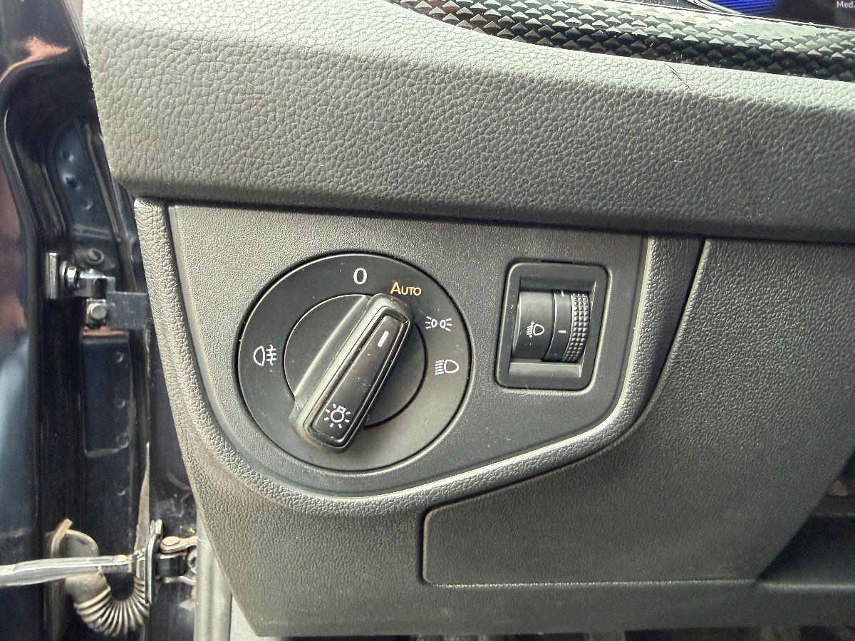 VOLKSWAGEN - Polo - 1.0 TSI Style