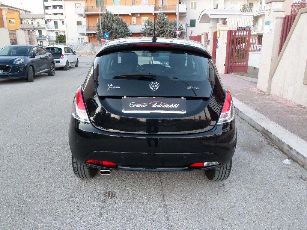 LANCIA YPSILON 1.0 FIREFLY S&S HYBRID GOLD - CarPlay-Park-Led