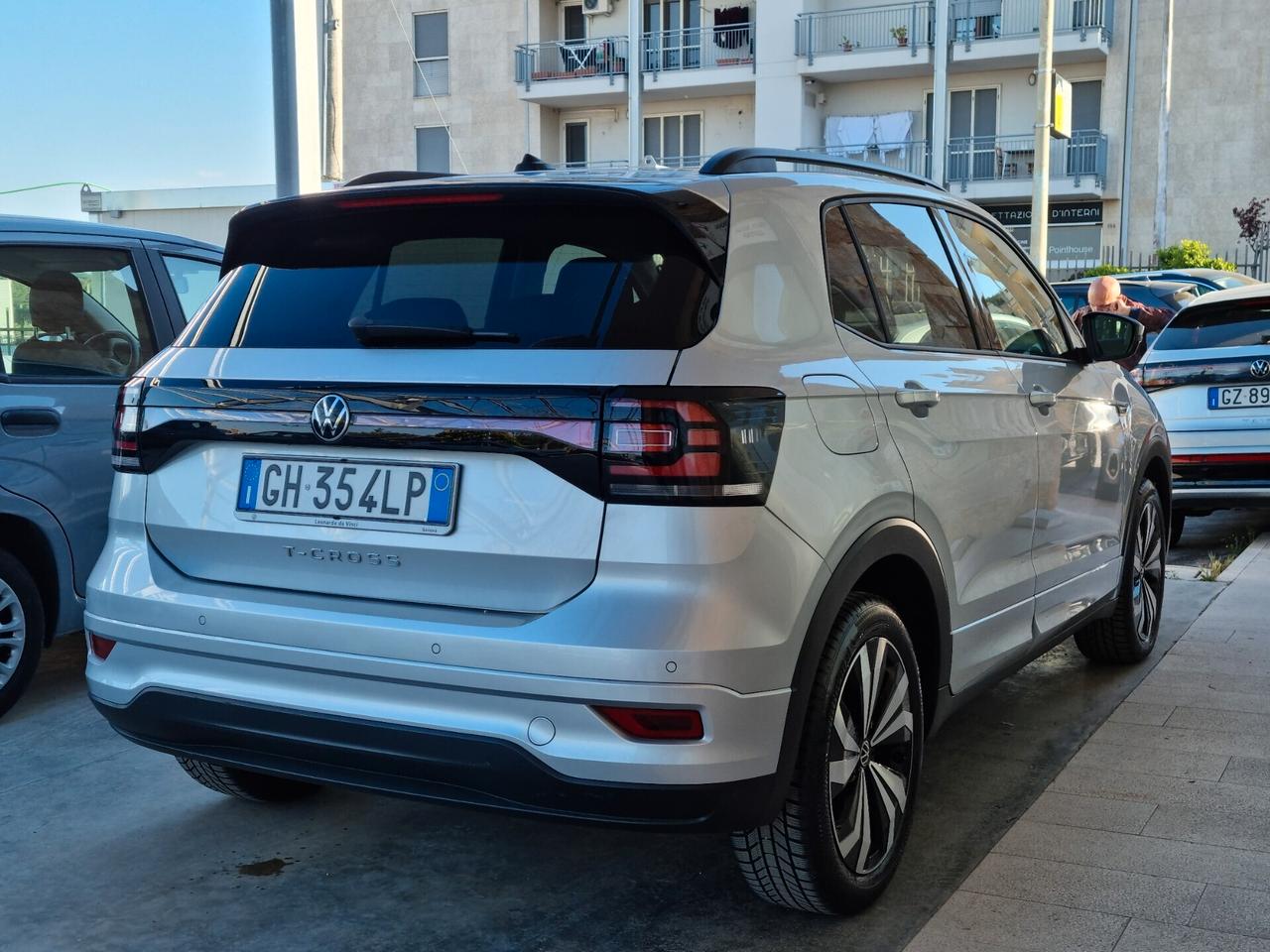 Volkswagen T-Cross 1.0 TSI 110 CV DSG R-LINE