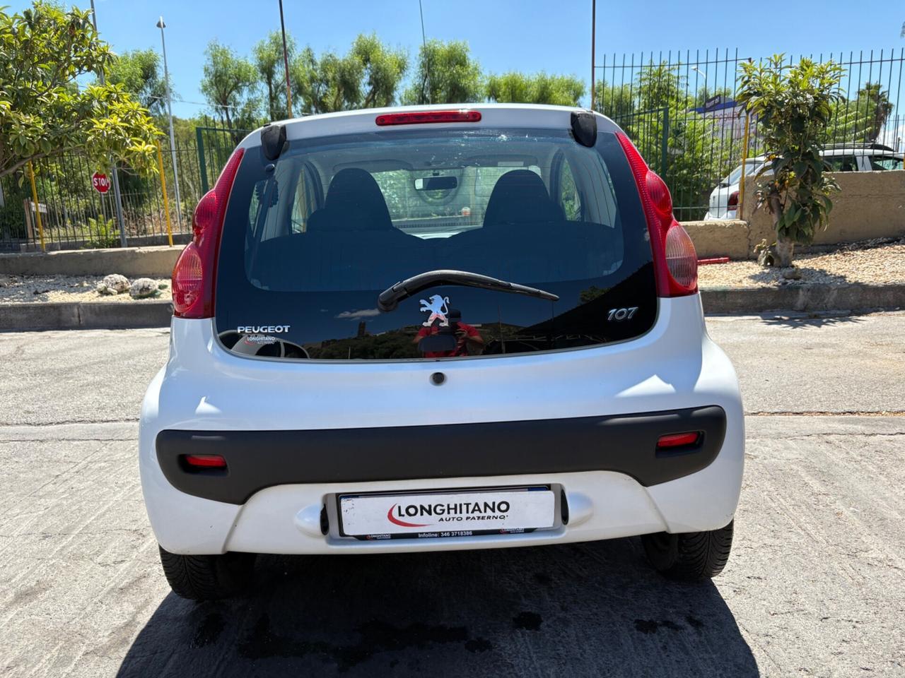 Peugeot 107 c.a.m.b.i.o.---a.u.t.o.m.a.t.i.c.o.