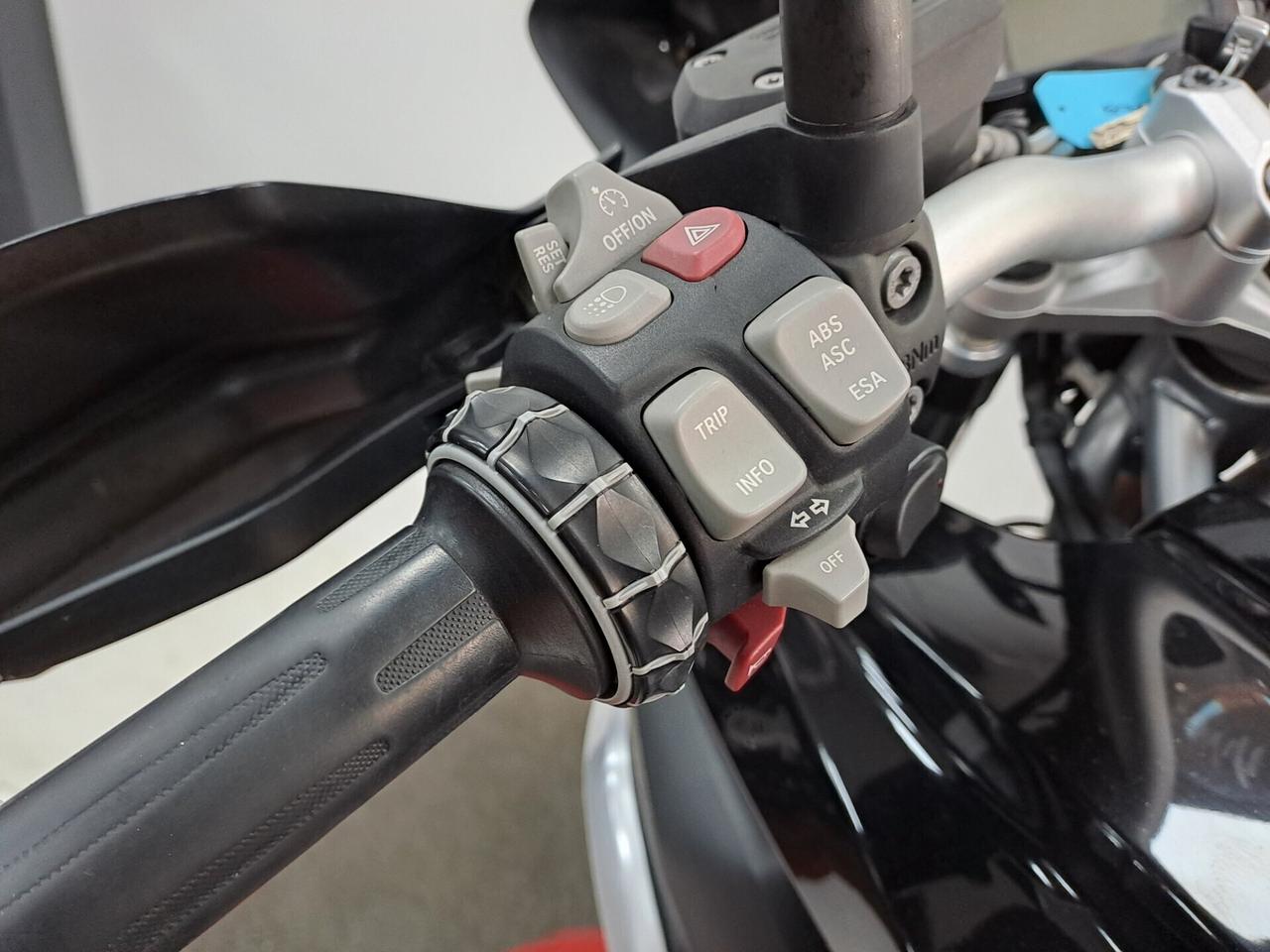 Bmw R 1200 GS + Motorrad Navigator IV