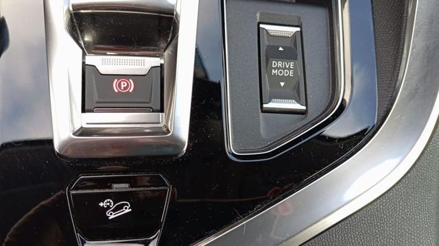 PEUGEOT 5008 *PROMO* BlueHDi 130 S&S Allure Pack